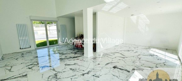 4 bedrooms Villa in Sainte-Genevieve, France No. 253967 7