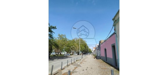 159m² Building in Barreiro, Portugal No. 196859 15