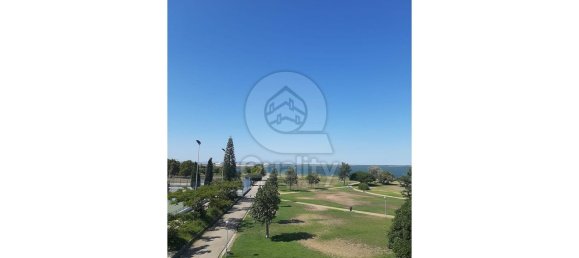 159m² Building in Barreiro, Portugal No. 196859 2