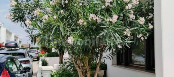 Вилла с 4 спальнями в Удине, Италия № 276589 2