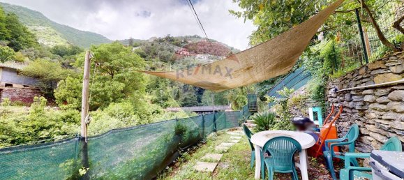 3 rooms Apartment in Avegno, Italy No. 32686 24