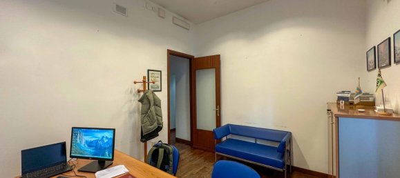 Apartamento de 6 divisões em Naples, Italy N.º 12393 18