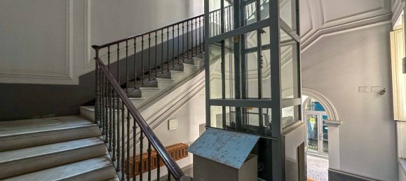 Apartamento de 6 divisões em Naples, Italy N.º 12393 21