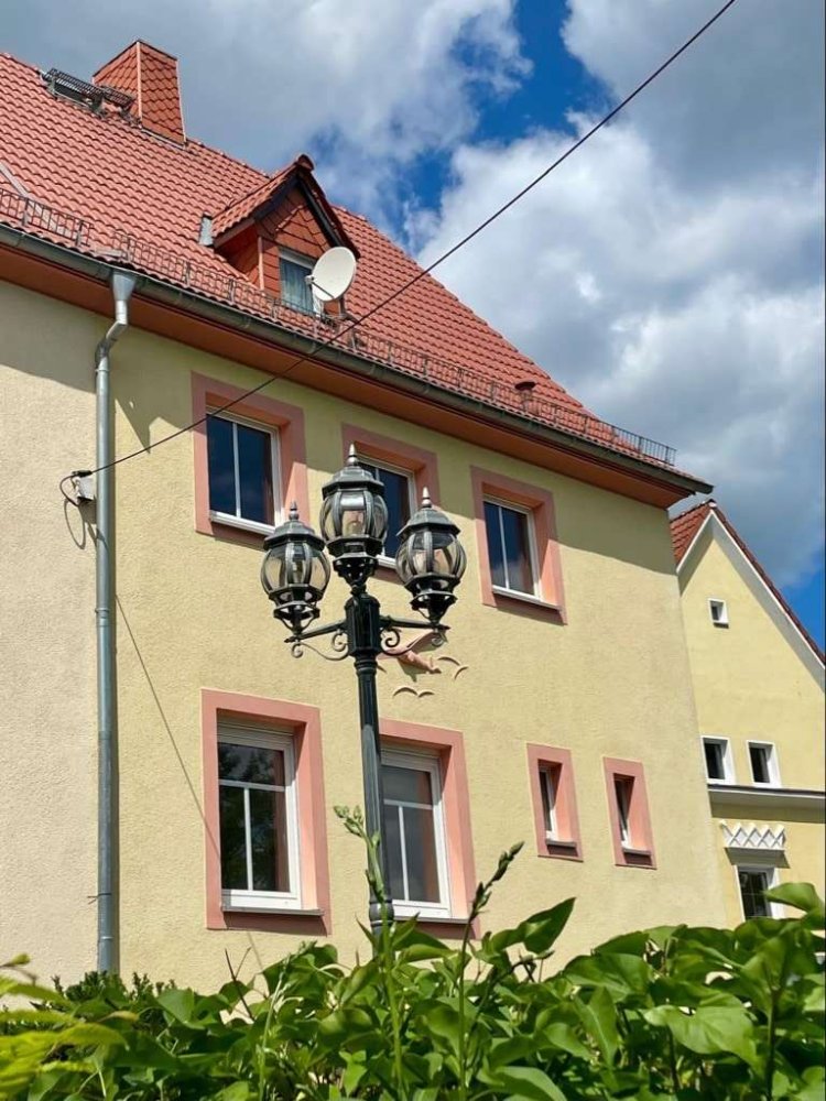 Таунхаус с 4 комнатами в Цвиккау, Германия № 86091