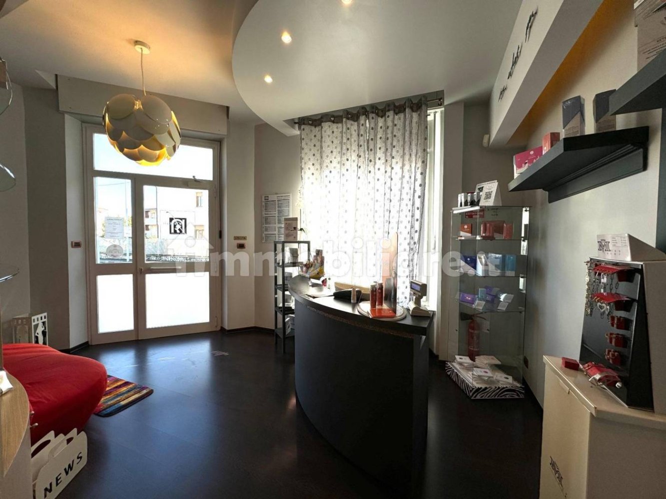 5 rooms Commercial property in Collegno, Italy No. 176804