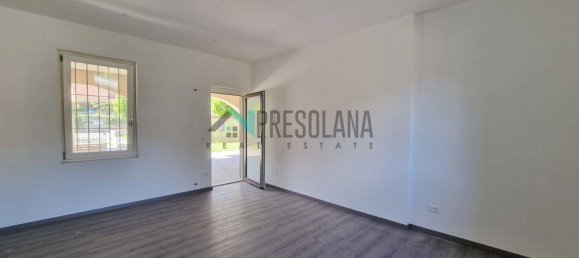 Квартира с 2 спальнями в Роветта, Италия № 85631 5