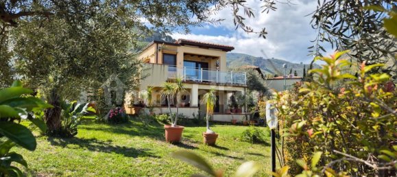4 bedrooms Villa in Termini Imerese, Italy No. 49023 2