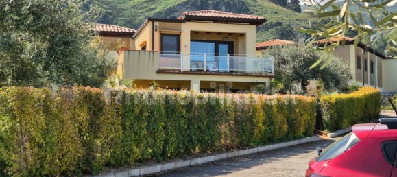 4 bedrooms Villa in Termini Imerese, Italy No. 49023 4