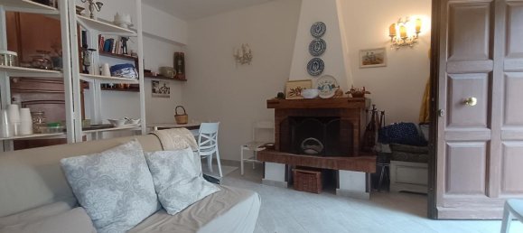2 rooms Apartment in Magliano in Toscana, Italy No. 162663 4