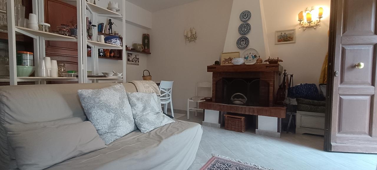 2 rooms Apartment in Magliano in Toscana, Italy No. 162663