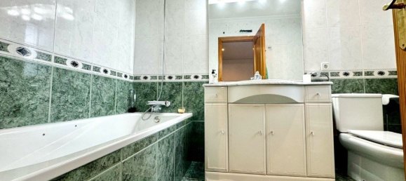 5 bedrooms Villa in La Nucia, Spain No. 10902 23