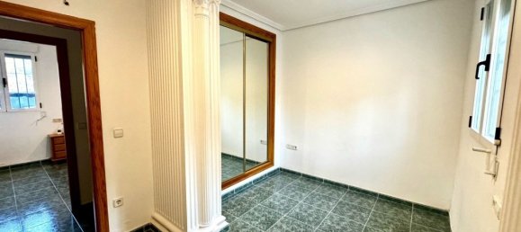 5 bedrooms Villa in La Nucia, Spain No. 10902 26