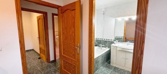 5 bedrooms Villa in La Nucia, Spain No. 10902 24