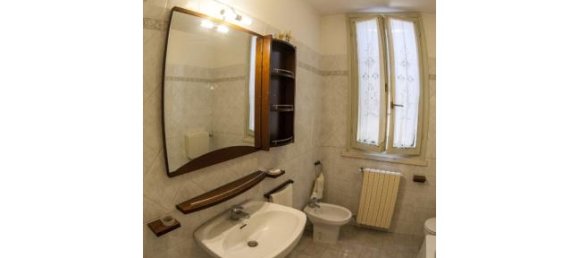 4 rooms House in Comacchio, Italy No. 253437 3