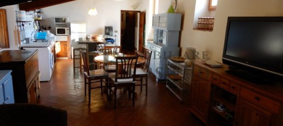 2 Schlafzimmer Wohnung in Paciano, Italy, Nr. 329532 8