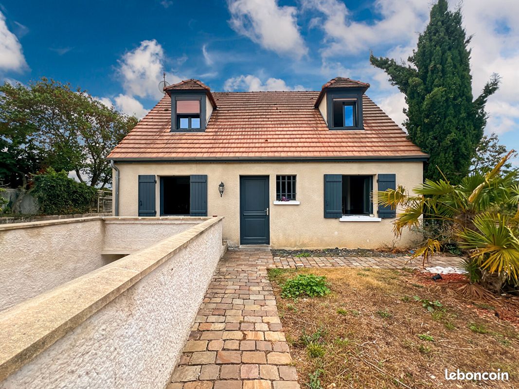 4 bedrooms House in Eure, France No. 362176