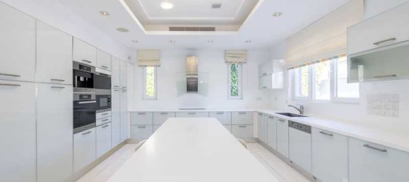 Villa de 6 dormitorios en Pyrgos, Cyprus No. 16207 7