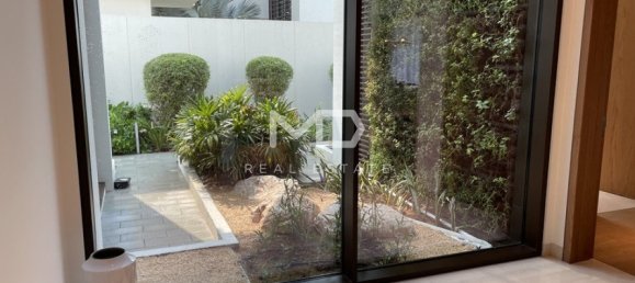 5 bedrooms Villa in Saadiyat Island, UAE No. 47865 7