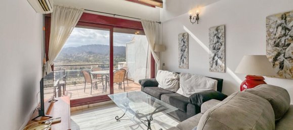 3 bedrooms Duplex in Benahavis, Spain No. 185230 5