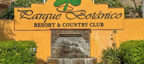 3 bedrooms Duplex in Benahavis, Spain No. 185230 4