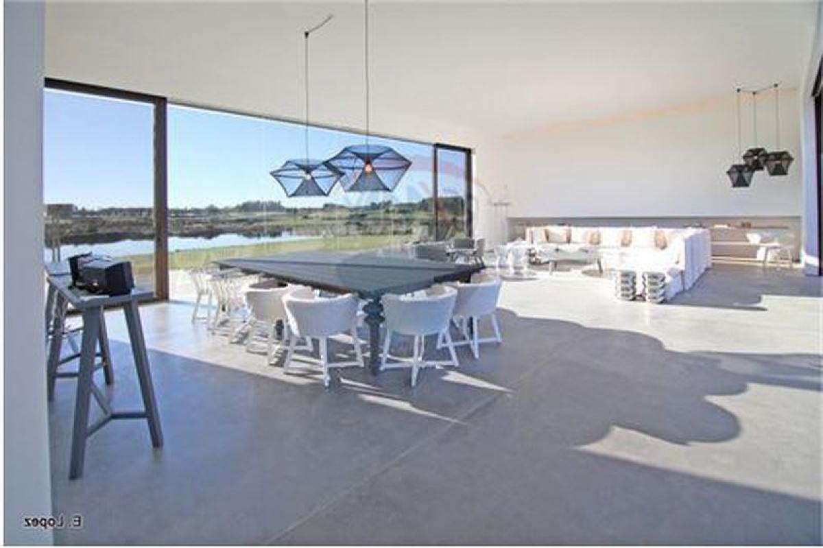 5 bedrooms House in Maldonado, Uruguay No. 2495