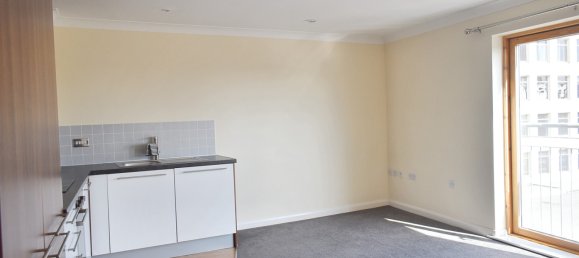 Apartment in Birmingham, United Kingdom No. 2098 3