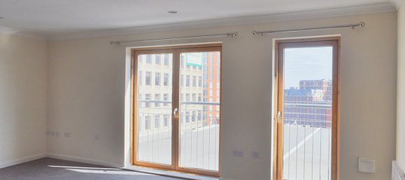  Apartment in Birmingham, United Kingdom No. 2098 2