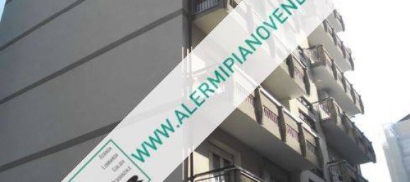 1 bedroom Apartment in Milan, Italy No. 244448 3
