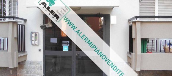 1 bedroom Apartment in Milan, Italy No. 244448 4