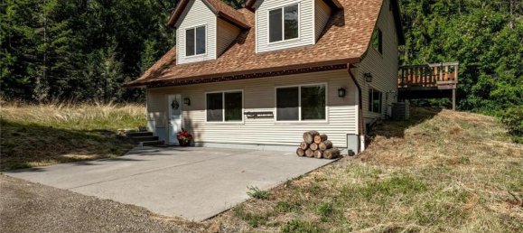 4 bedrooms House in British Columbia, Canada No. 1171 4