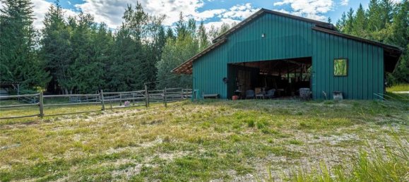 4 bedrooms House in British Columbia, Canada No. 1171 6