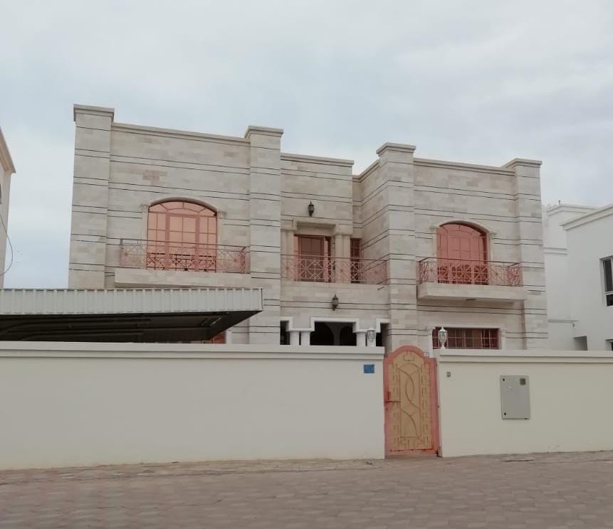 6 bedrooms Villa in Muscat, Oman No. 1484