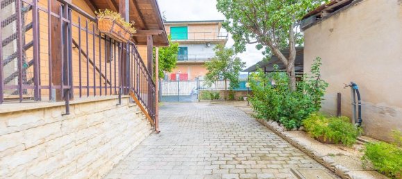 Estudio en Rome, Italy No. 291896 10