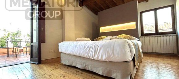 3 rooms Penthouse in Florence, Italy No. 31910 13