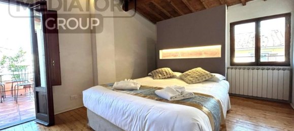 3 rooms Penthouse in Florence, Italy No. 31910 10