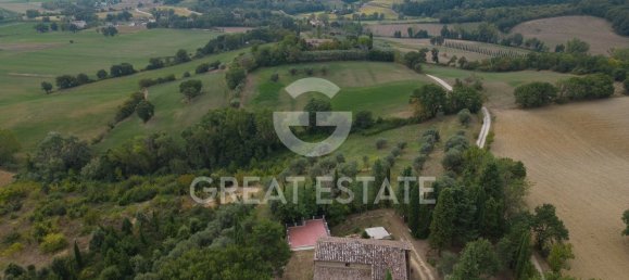 2 Schlafzimmer Haus in Cetona, Italy, Nr. 77285 8