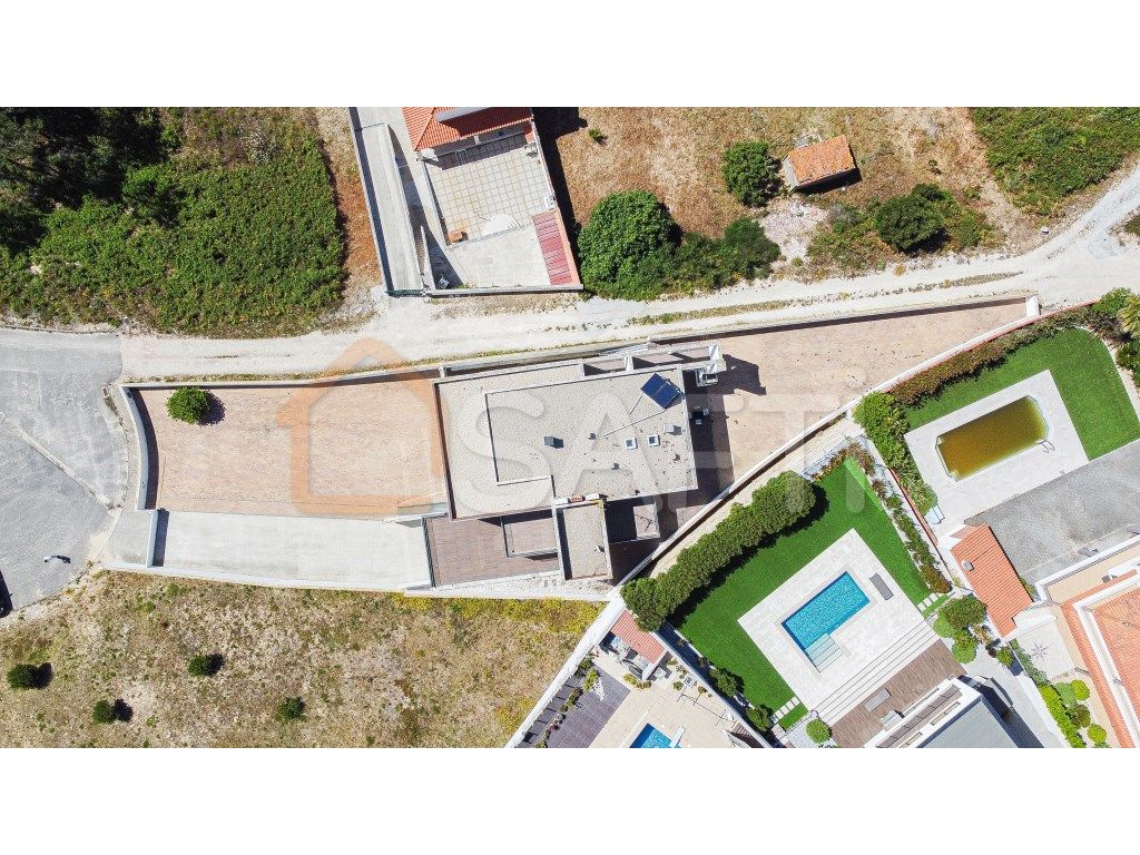 5 bedrooms House in Nazare, Portugal No. 140739