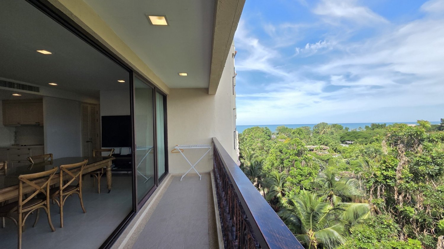 Apartamento com 4 quartos em condomínio em Hua Hin, Thailand N.º 64091