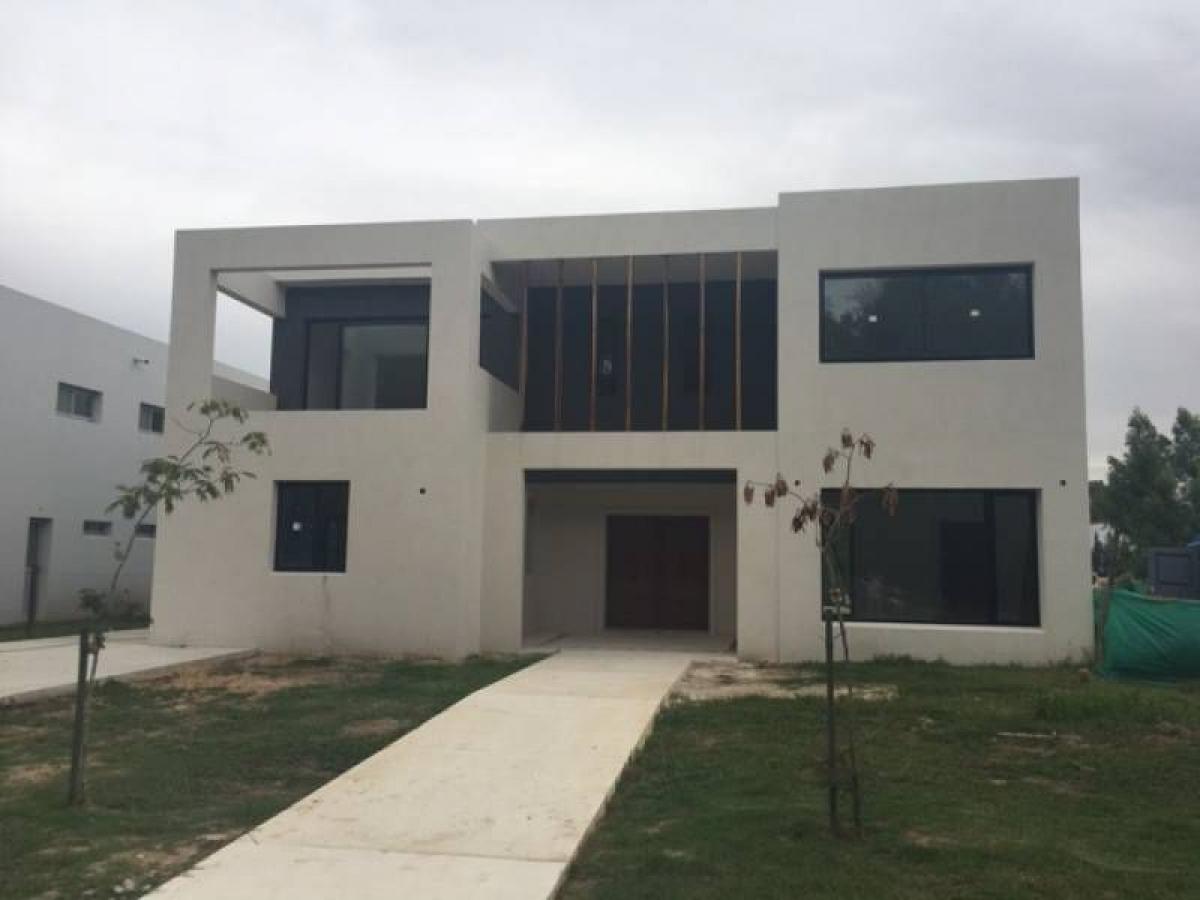 4 غرف نوم منزل في Tigre, Argentina رقم 12438