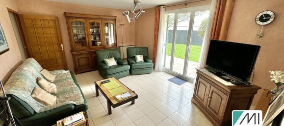 Дом с 4 спальнями в Ле Эссар-ле-Руа, Франция № 325455 7