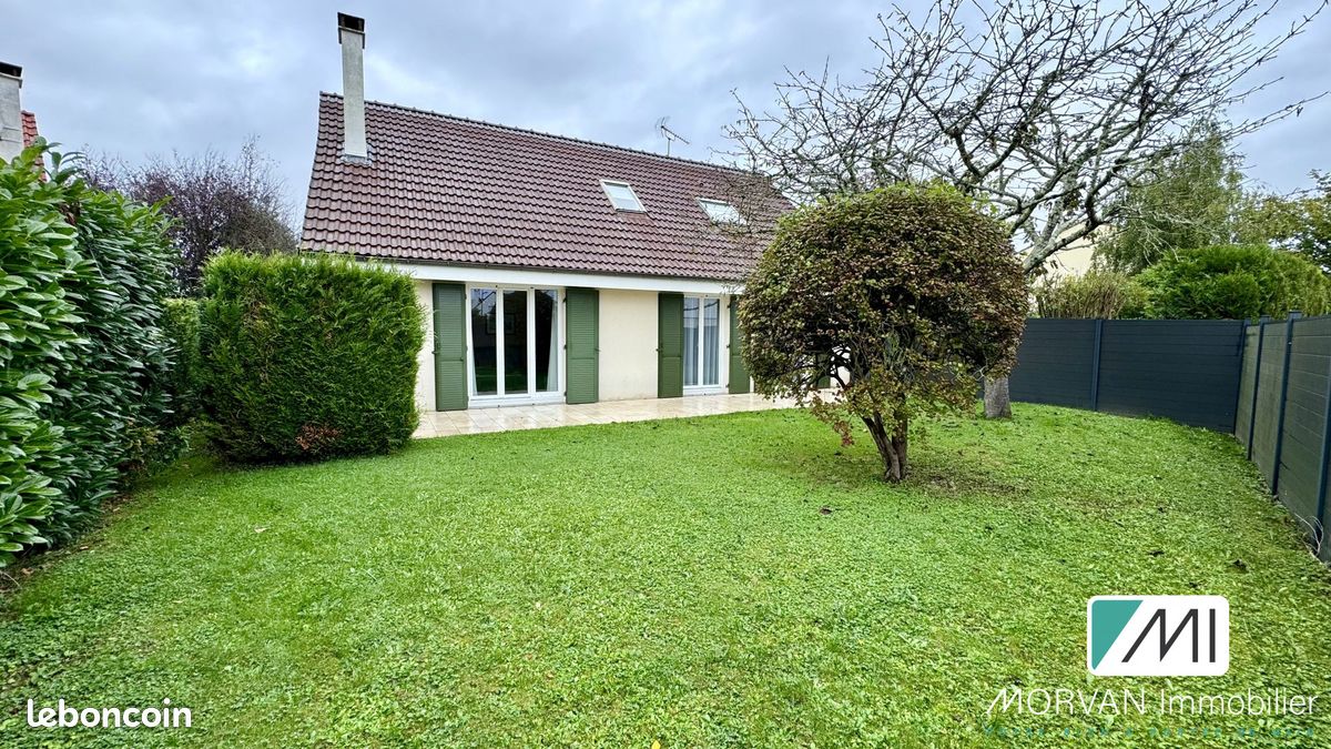 Дом с 4 спальнями в Ле Эссар-ле-Руа, Франция № 325455