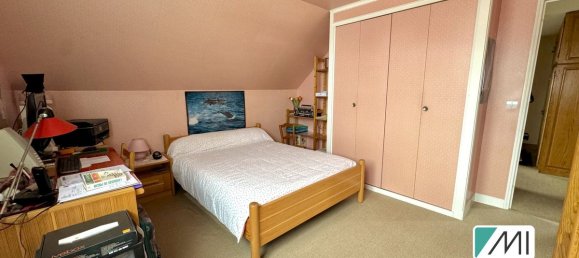 Дом с 4 спальнями в Ле Эссар-ле-Руа, Франция № 325455 16