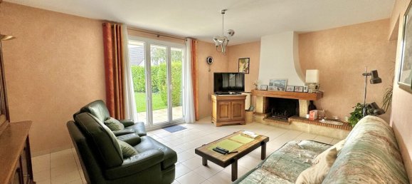 Дом с 4 спальнями в Ле Эссар-ле-Руа, Франция № 325455 6