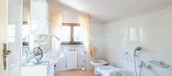 7 غرف نوم فيلا في Rieti, Italy رقم 263334 12