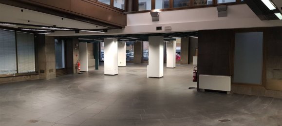10-Zimmer Gewerbliche Immobilie in Milan, Italy, Nr. 248545 10