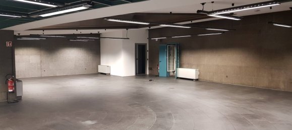 10-Zimmer Gewerbliche Immobilie in Milan, Italy, Nr. 248545 7