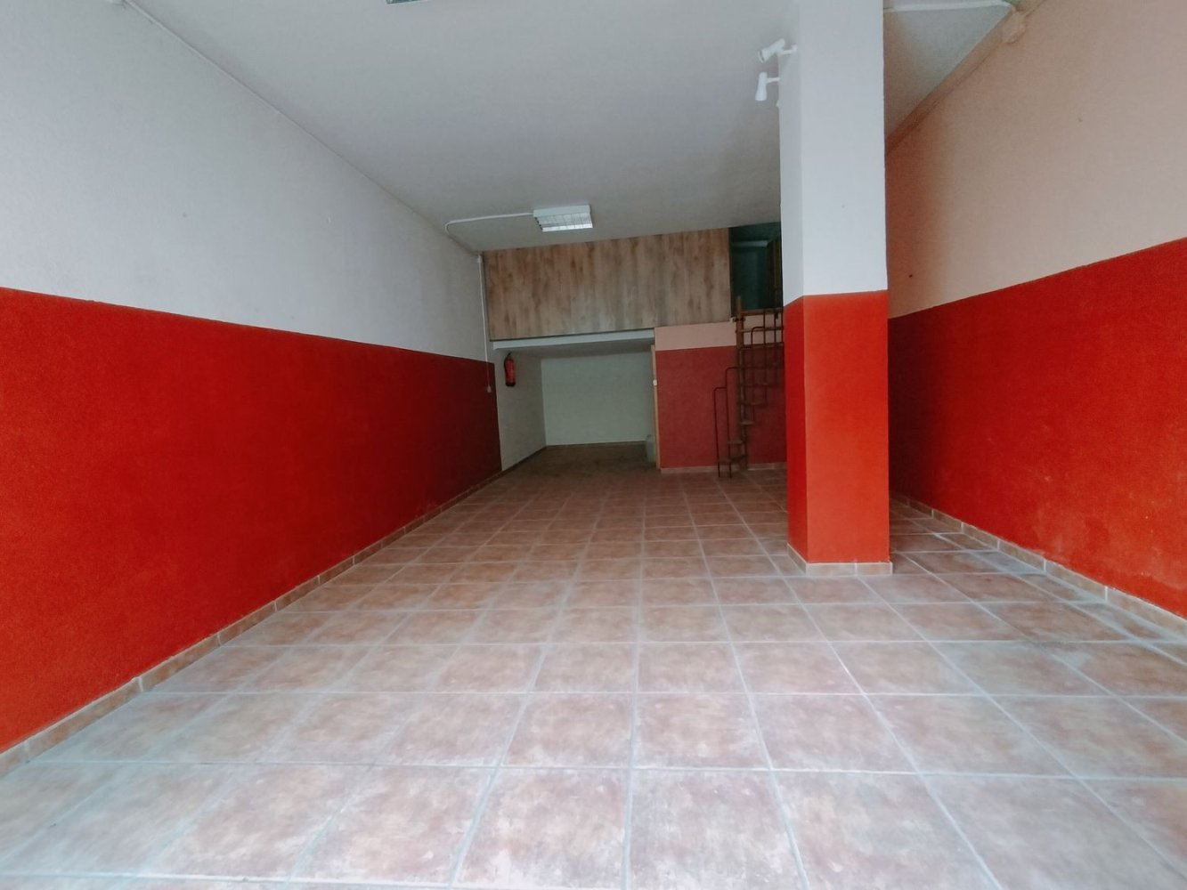 Коммерческая недвижимость 60м² в Терраса, Испания № 170702