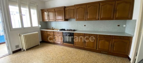 2 bedrooms House in Lens, France No. 251013 11