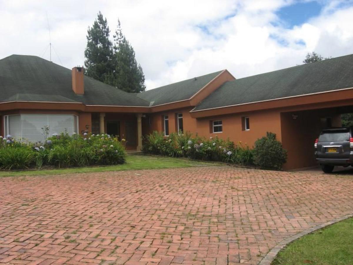 4 bedrooms House in Cundinamarca, Colombia No. 3191