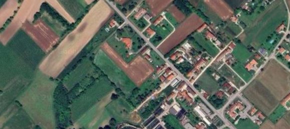 10 rooms House in Pordenone, Italy No. 11068 8